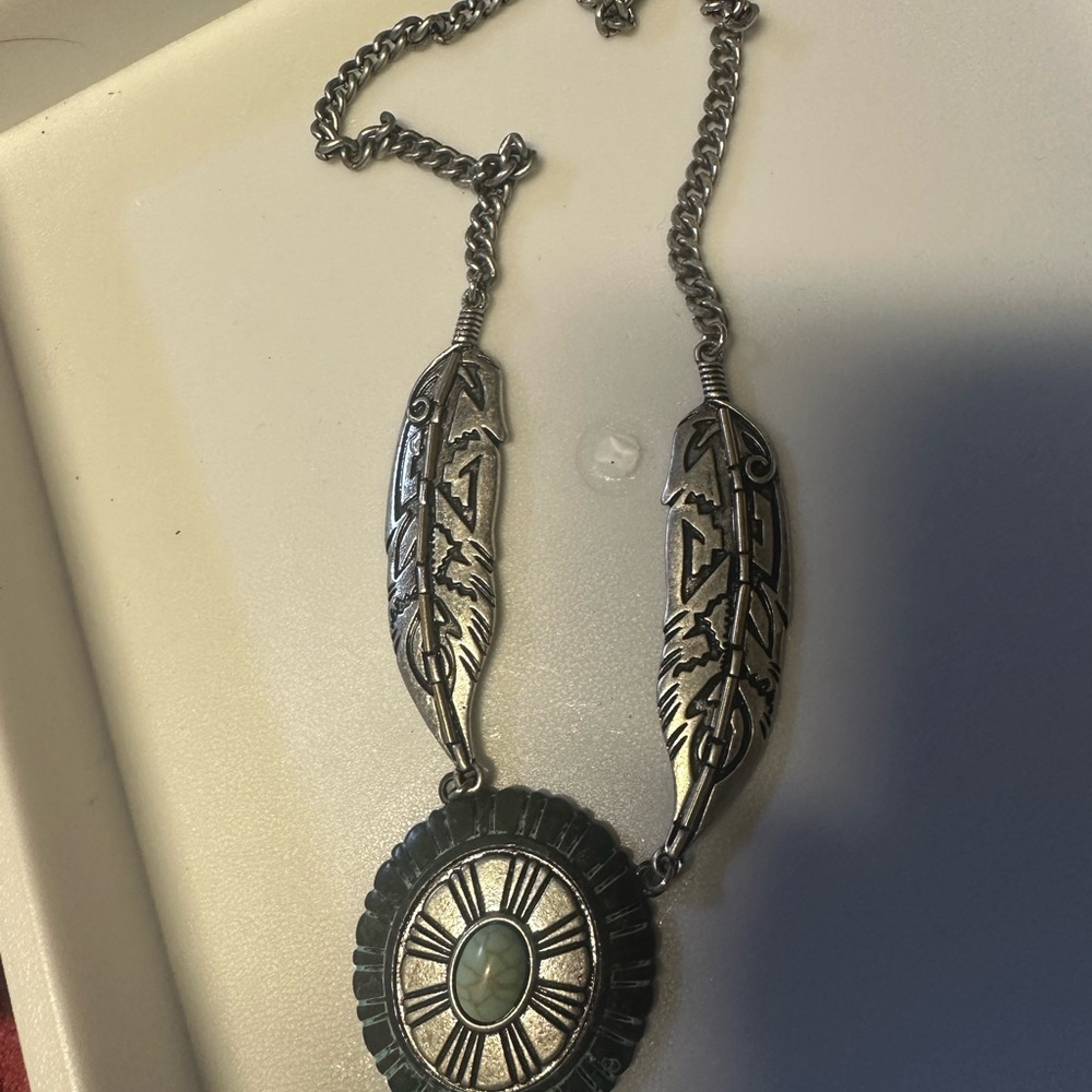 Silver‎ Feather Pendant Necklace